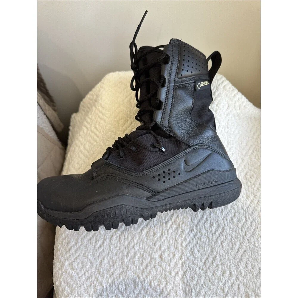 Nike SFB Field 2 8
